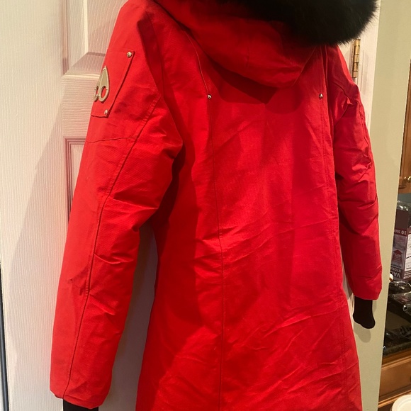 Moose Knuckles Stirling Parka red down coat with natural fur - Picture 6 of 11